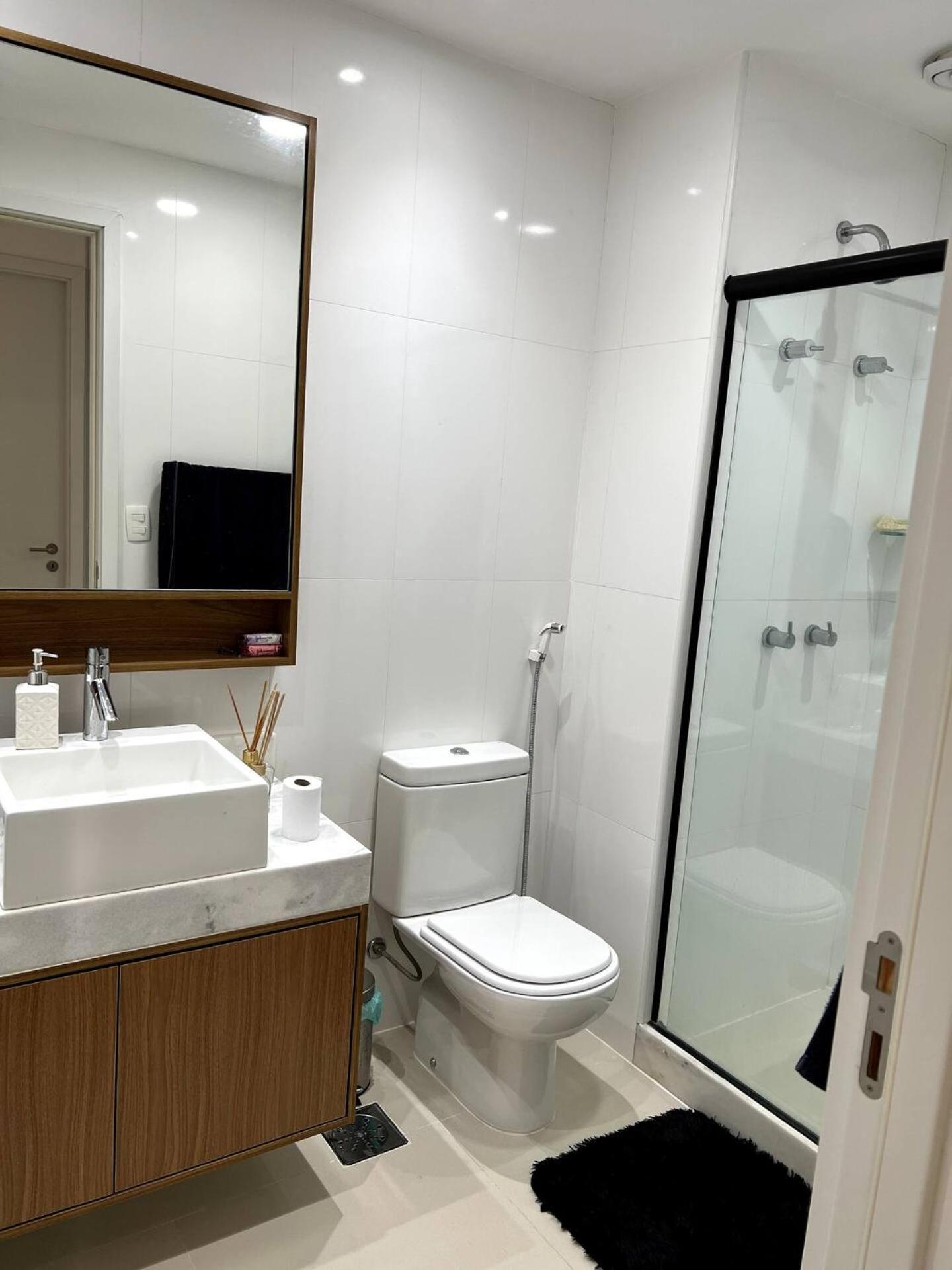 Lovely 2-bedroom With Pool *