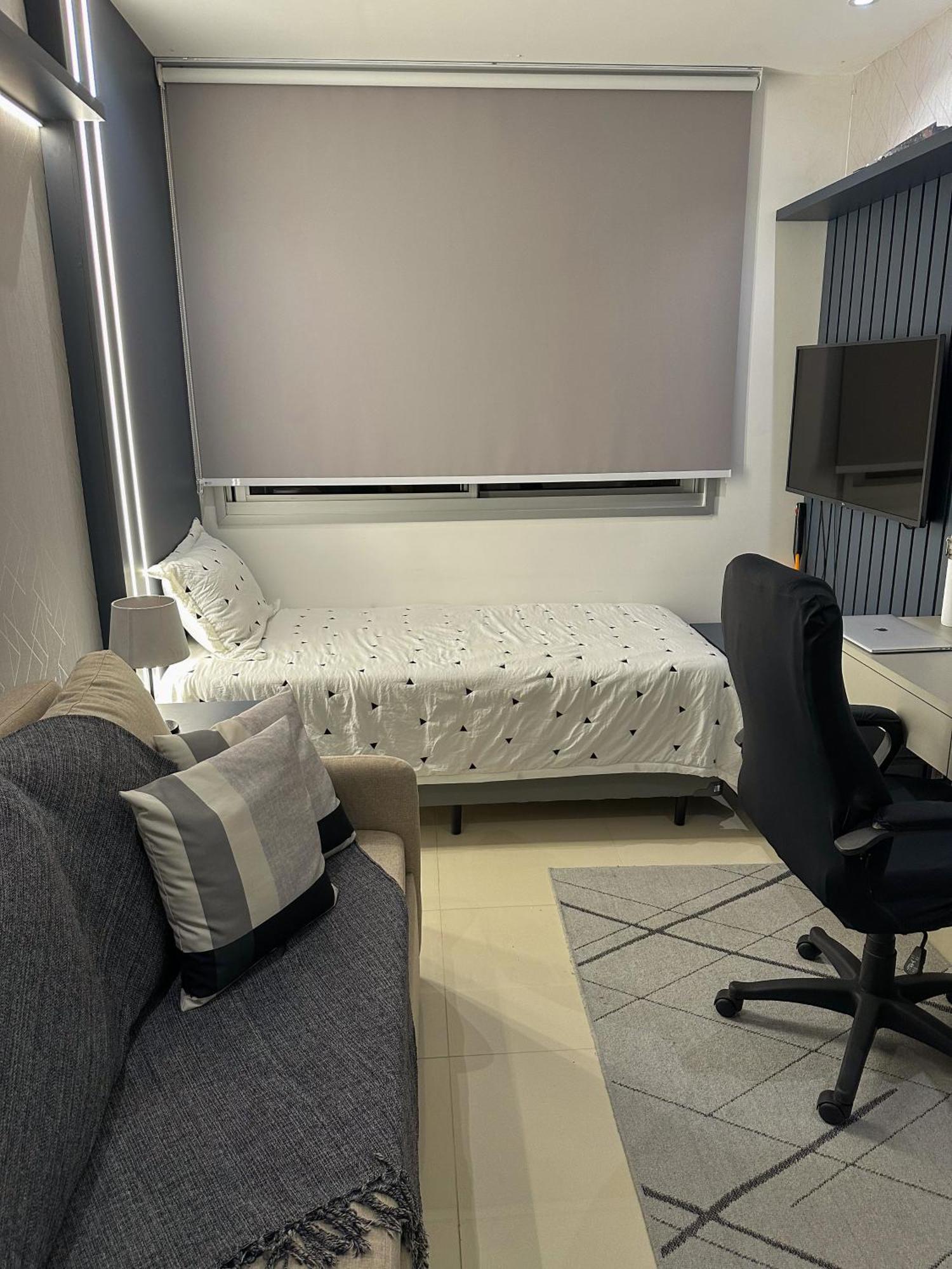 Lovely 2-bedroom With Pool *